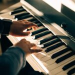 Choisir le piano idéal : le chemin vers une passion épanouissante pour adultes
