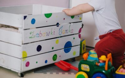 Occuper un enfant de deux ans sans écran : des activités qui construisent son cerveau