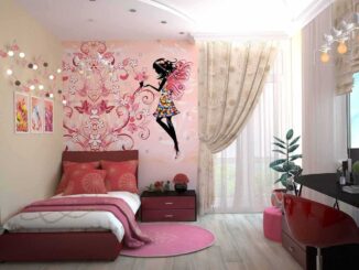 Une chambre décorée avec un lit, un mur peint, un bureau et une chaise